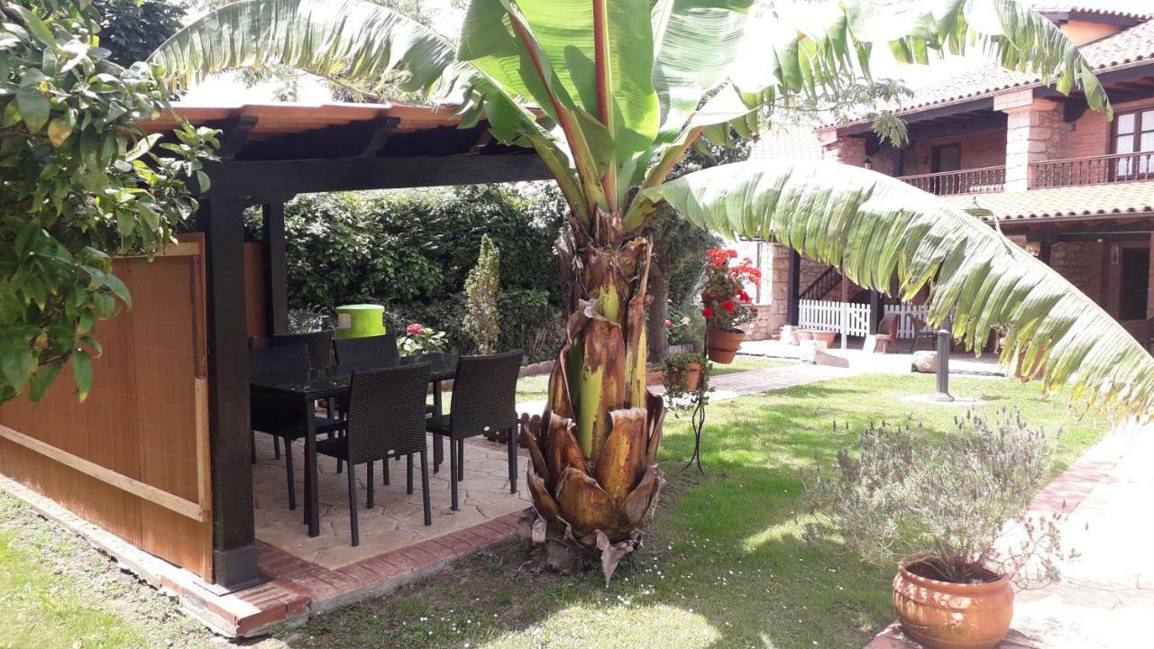 Posada Las Anjanas Tagle Exterior foto
